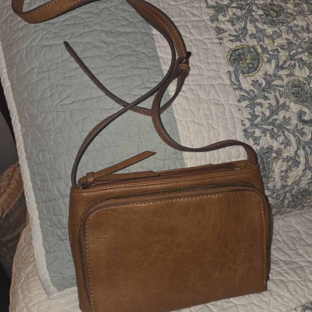 Market & Spruce Tan Leather Crossbody Bag